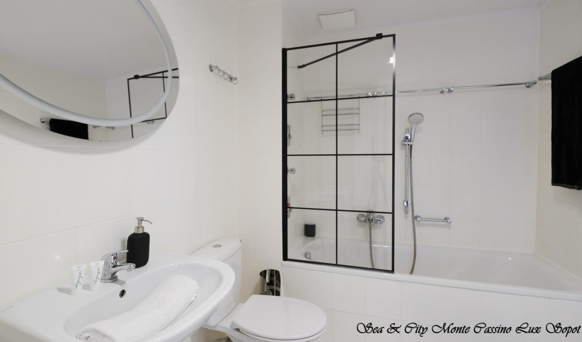 Sea & City 50 M Monte Casinno 100 M Beach Apartments Lux Сопот Екстериор снимка